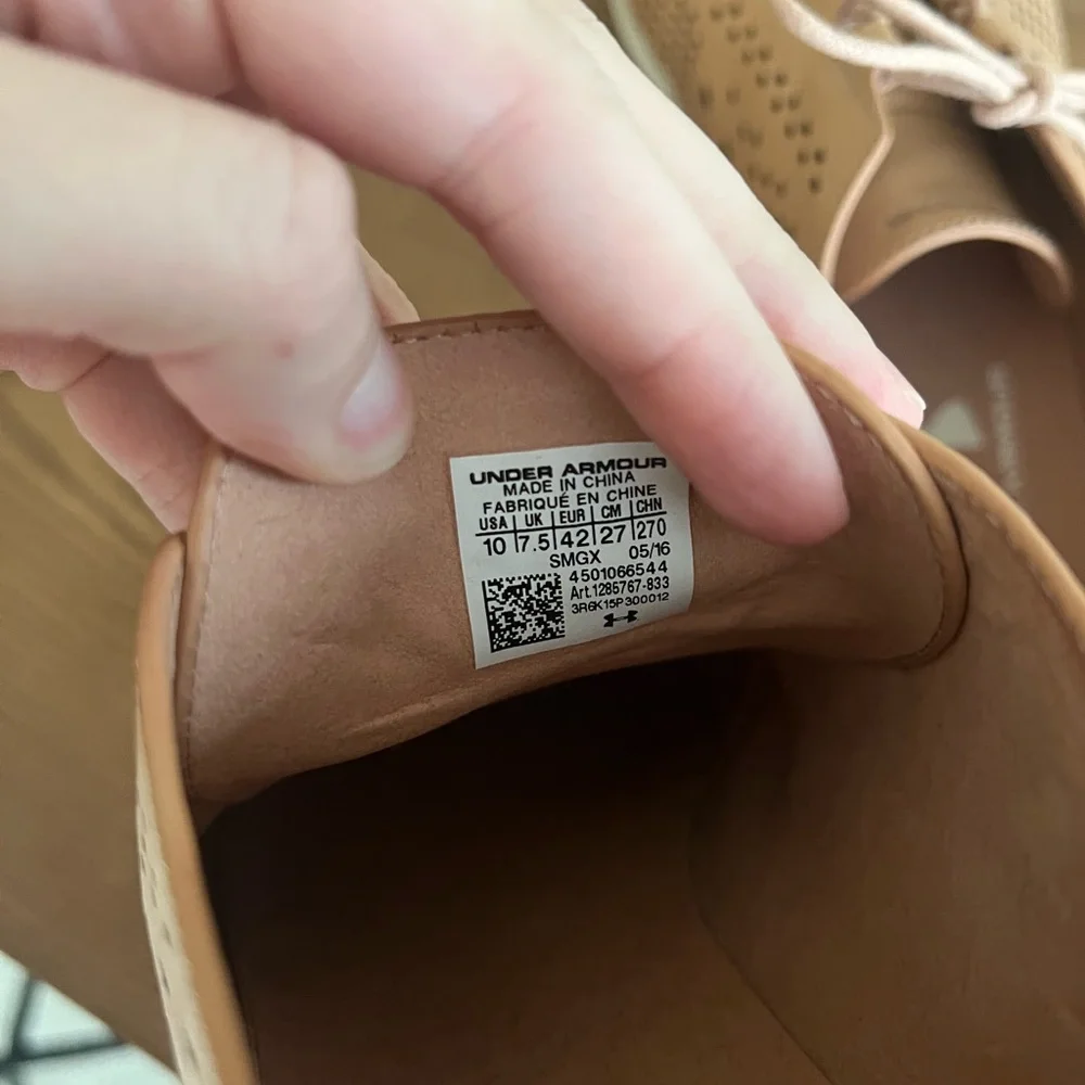Women’s Under Armour Street Precision Mid Lifestyle Leather Sneakers US‎ 10